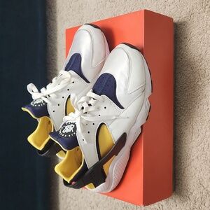 Nike AIR Huarache